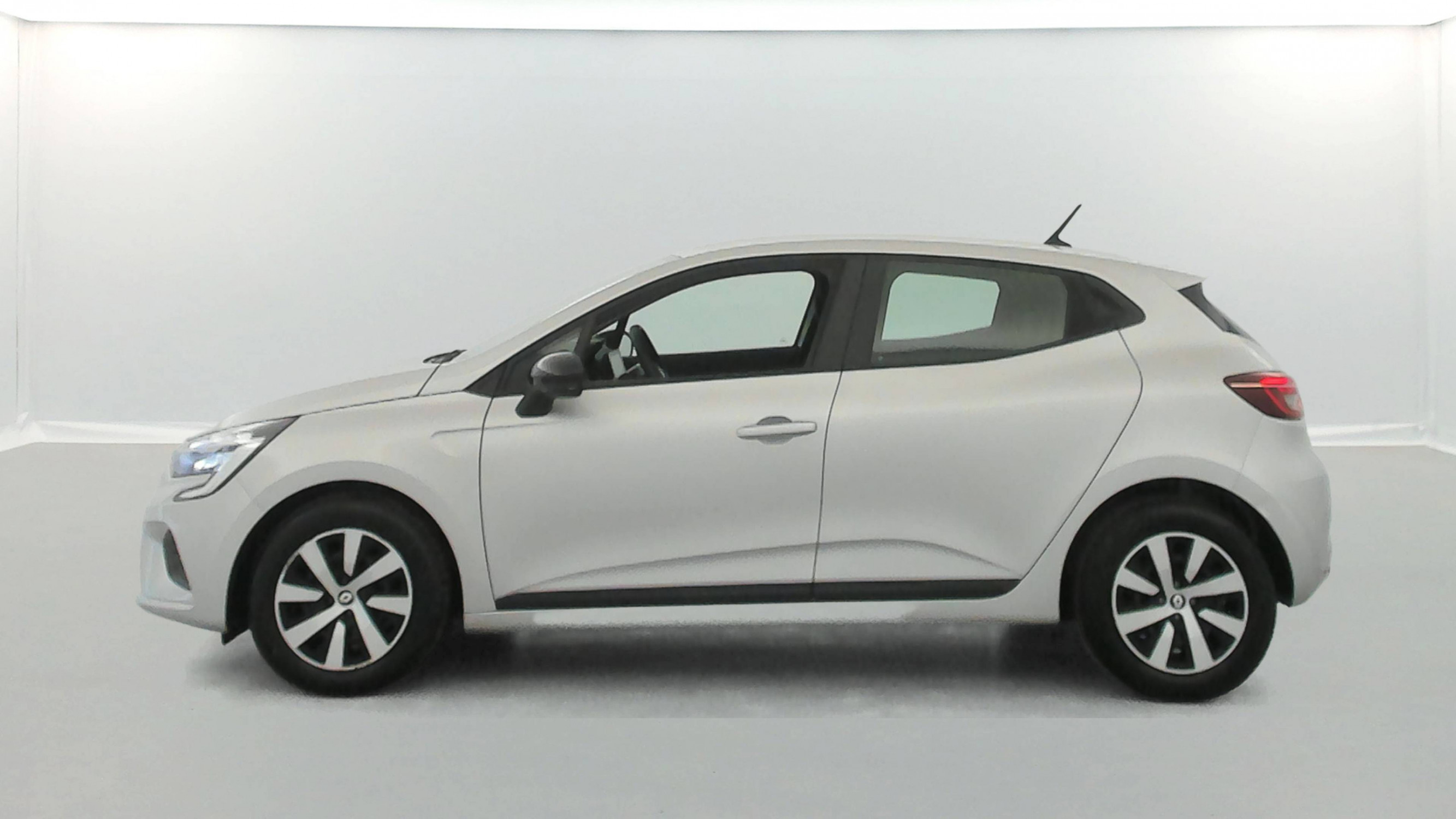 Vente en ligne Renault Clio 5 Clio TCe 90 au prix de 13 980 €