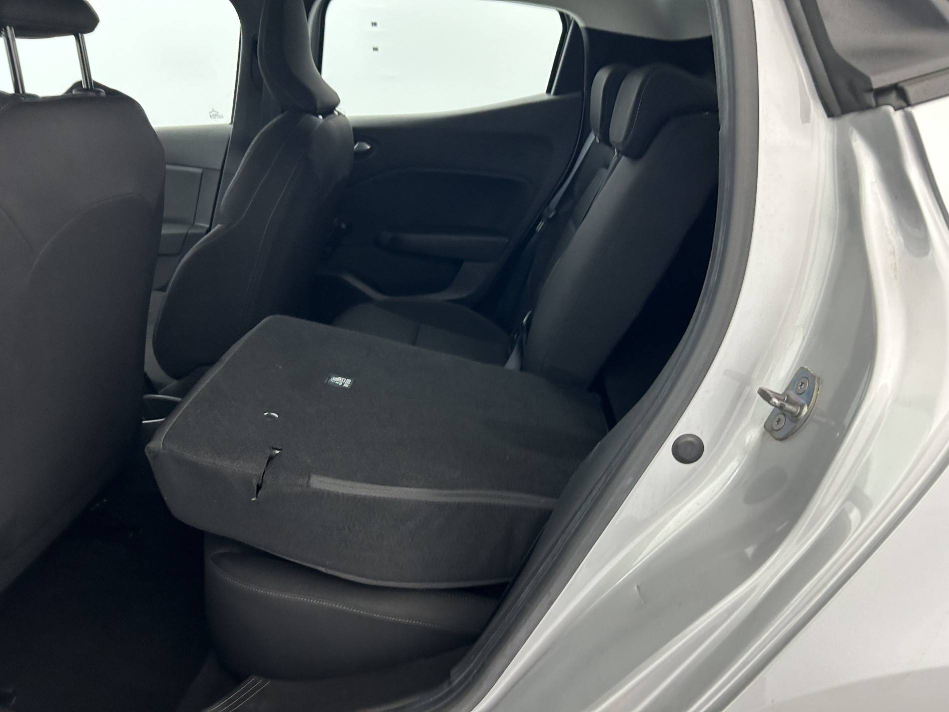 Vente en ligne Renault Clio 5 Clio TCe 90 au prix de 13 980 €