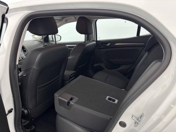 Vente en ligne Renault Megane 4 Mégane IV Berline Blue dCi 115 - 20 au prix de 16 570 €