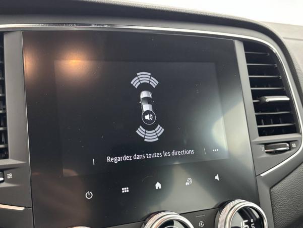 Vente en ligne Renault Megane 4 Mégane IV Berline Blue dCi 115 - 20 au prix de 16 570 €