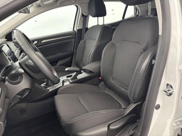 Vente en ligne Renault Megane 4 Mégane IV Berline Blue dCi 115 - 20 au prix de 16 570 €