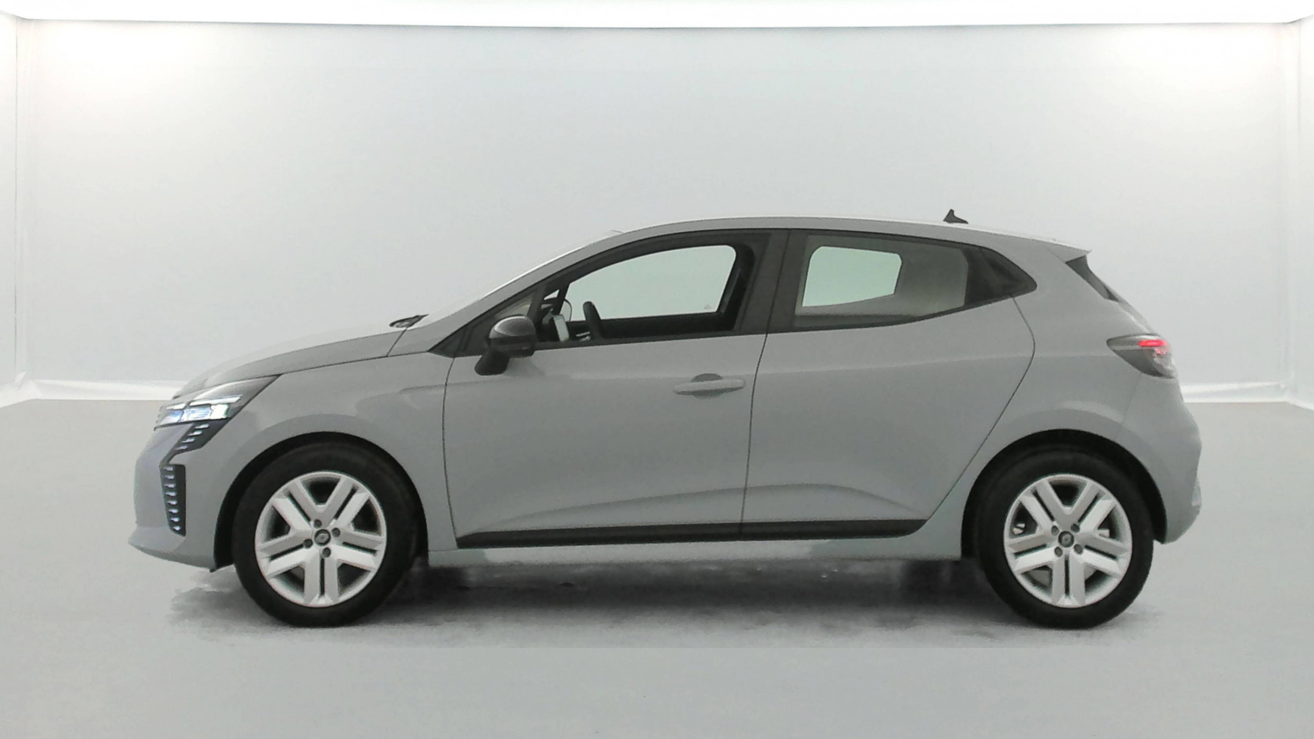 Vente en ligne Renault Clio 5 Clio TCe 90 au prix de 16 490 €