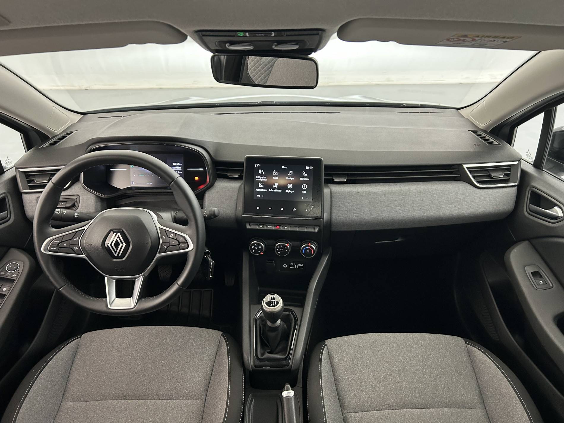 Vente en ligne Renault Clio 5 Clio TCe 90 au prix de 16 490 €