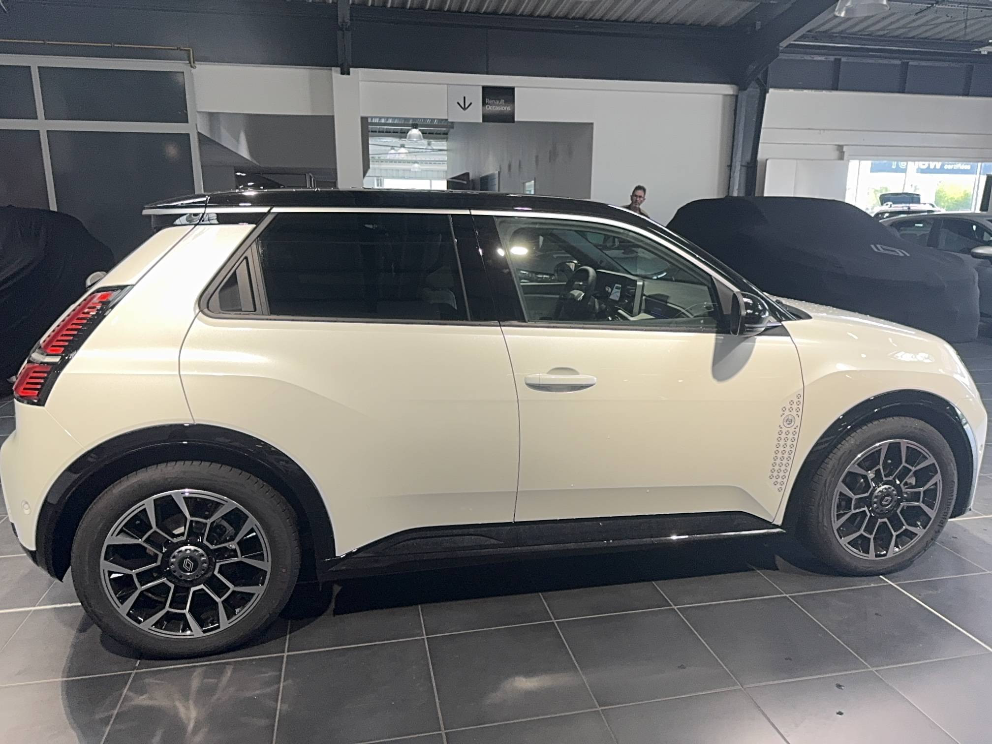 Vente en ligne Renault R5 E-Tech  150 ch autonomie confort au prix de 37 790 €