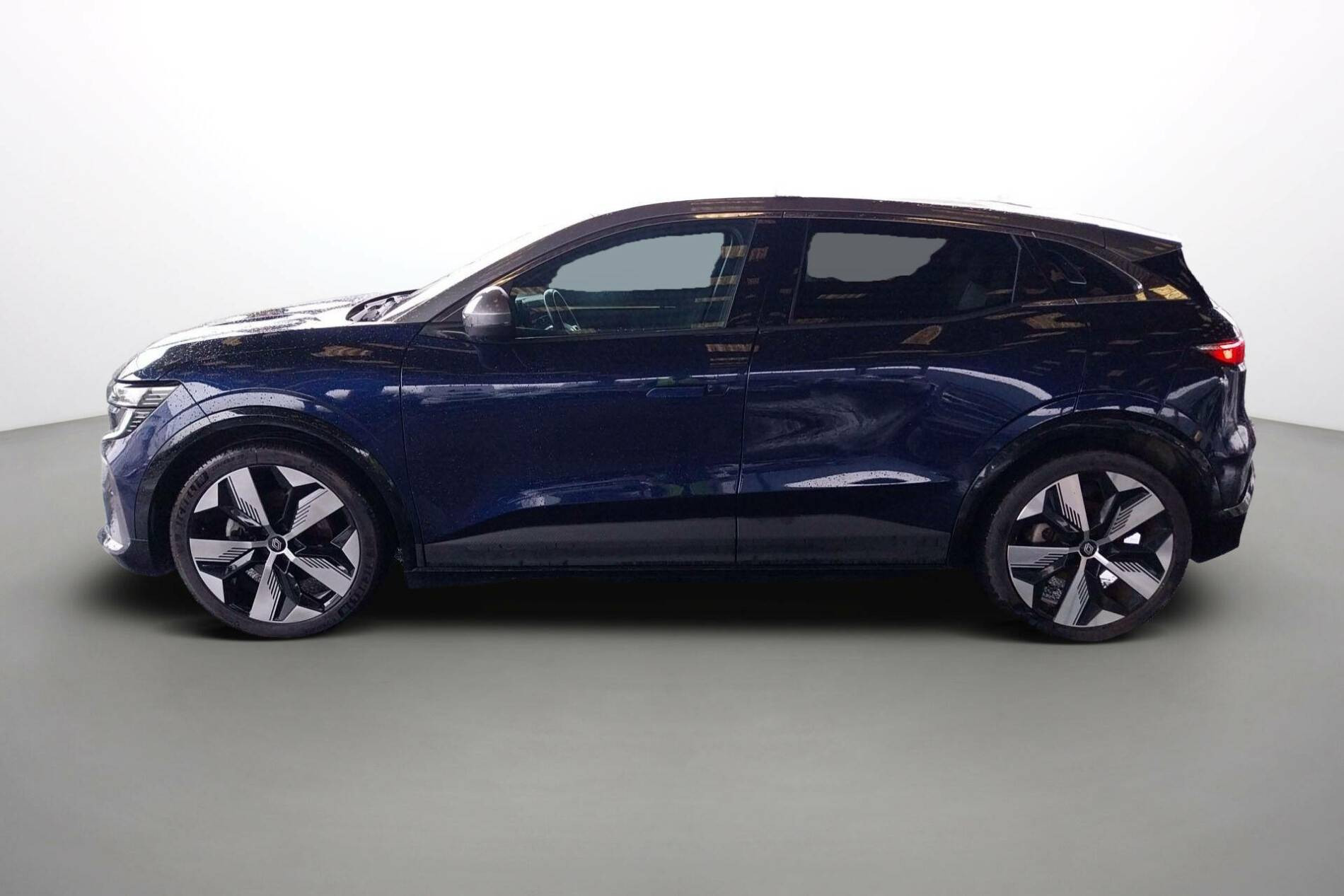 Vente en ligne Renault Megane E-Tech  EV60 220 ch super charge au prix de 23 990 €