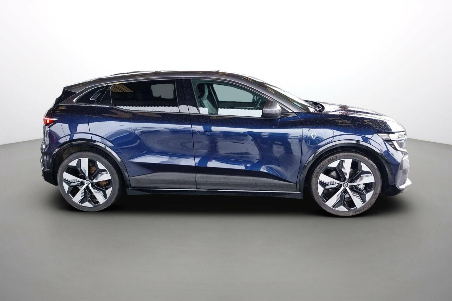 Vente en ligne Renault Megane E-Tech  EV60 220 ch super charge au prix de 23 990 €
