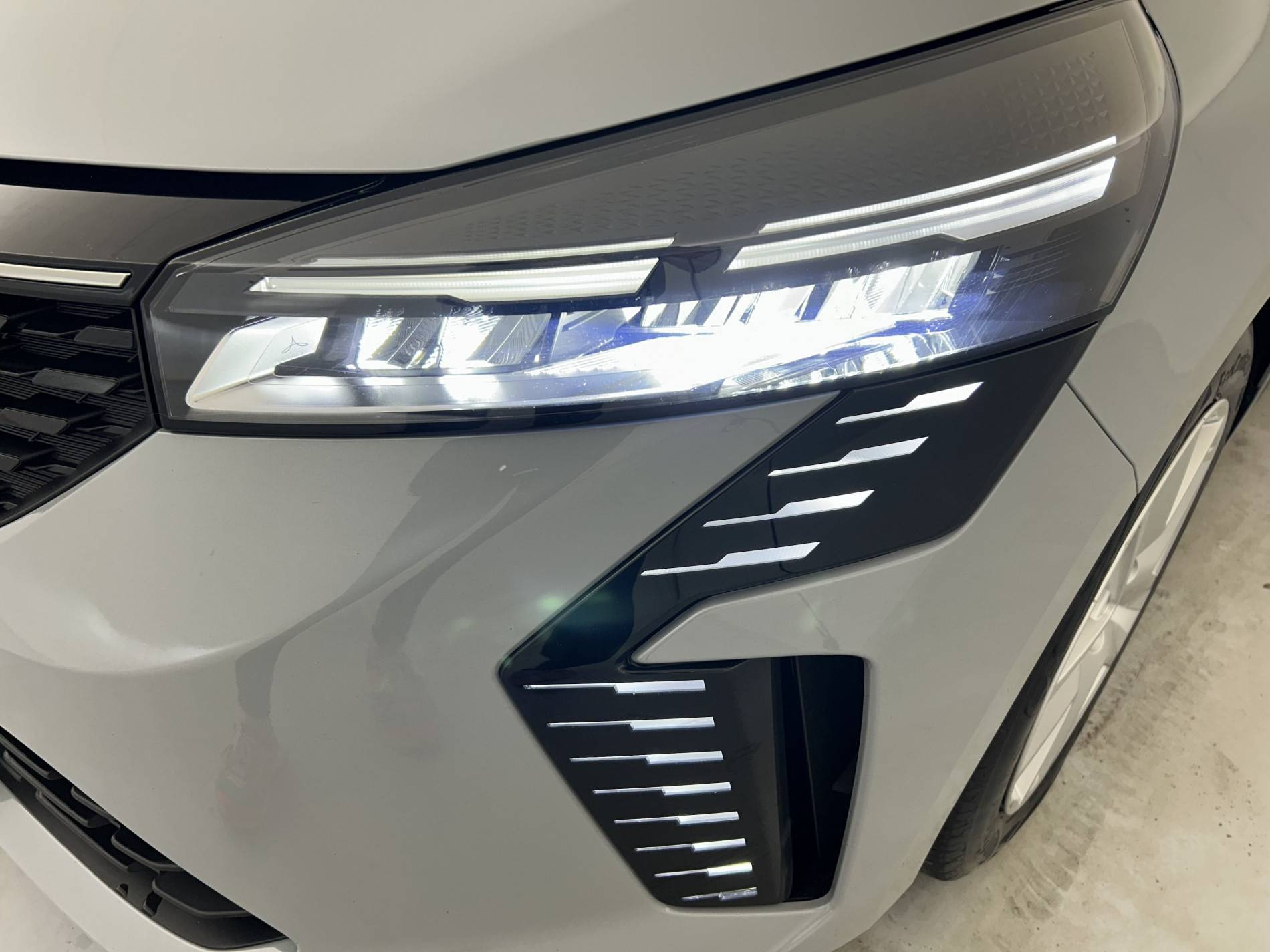 Vente en ligne Renault Clio 5 Clio TCe 90 au prix de 15 990 €