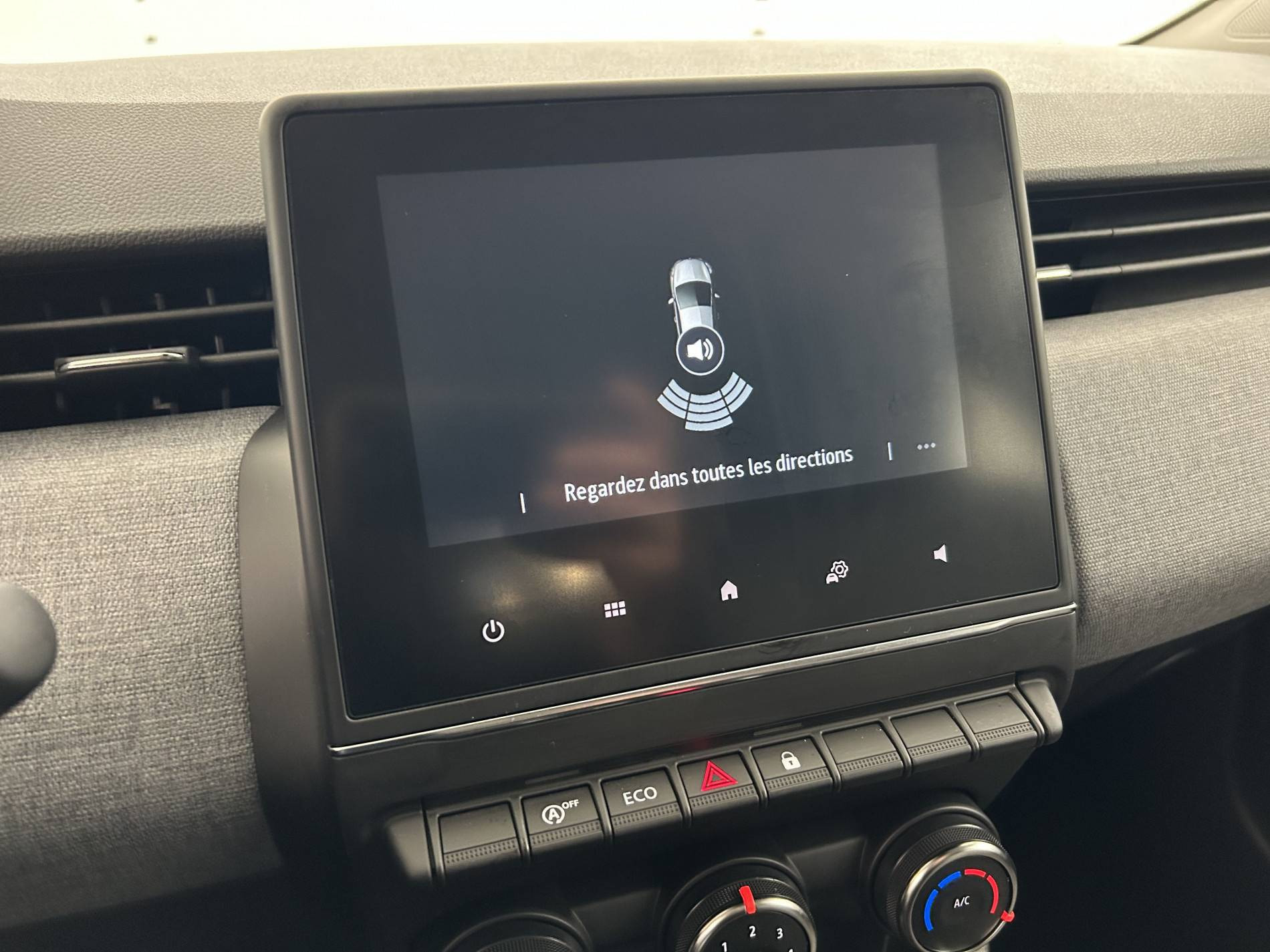 Vente en ligne Renault Clio 5 Clio TCe 90 au prix de 15 990 €