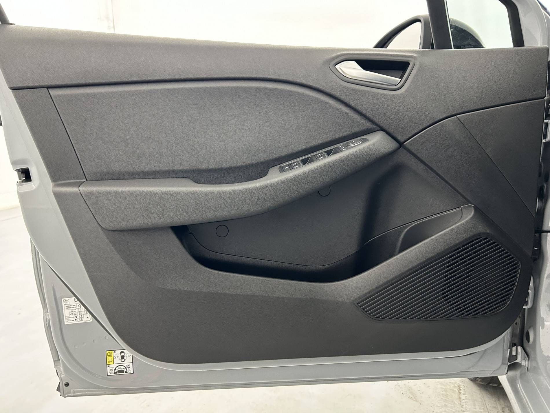 Vente en ligne Renault Clio 5 Clio TCe 90 au prix de 15 990 €