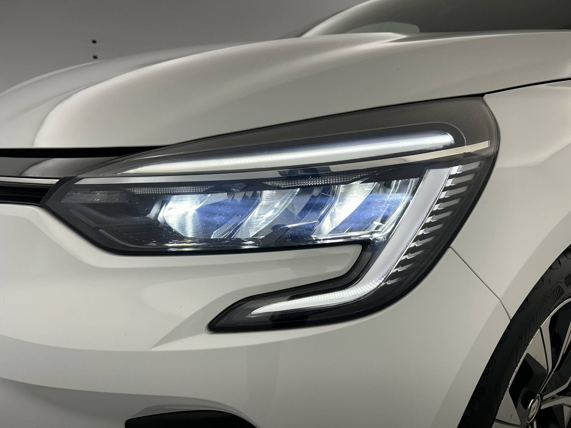 Vente en ligne Renault Clio 5 Clio Blue dCi 100 au prix de 14 690 €