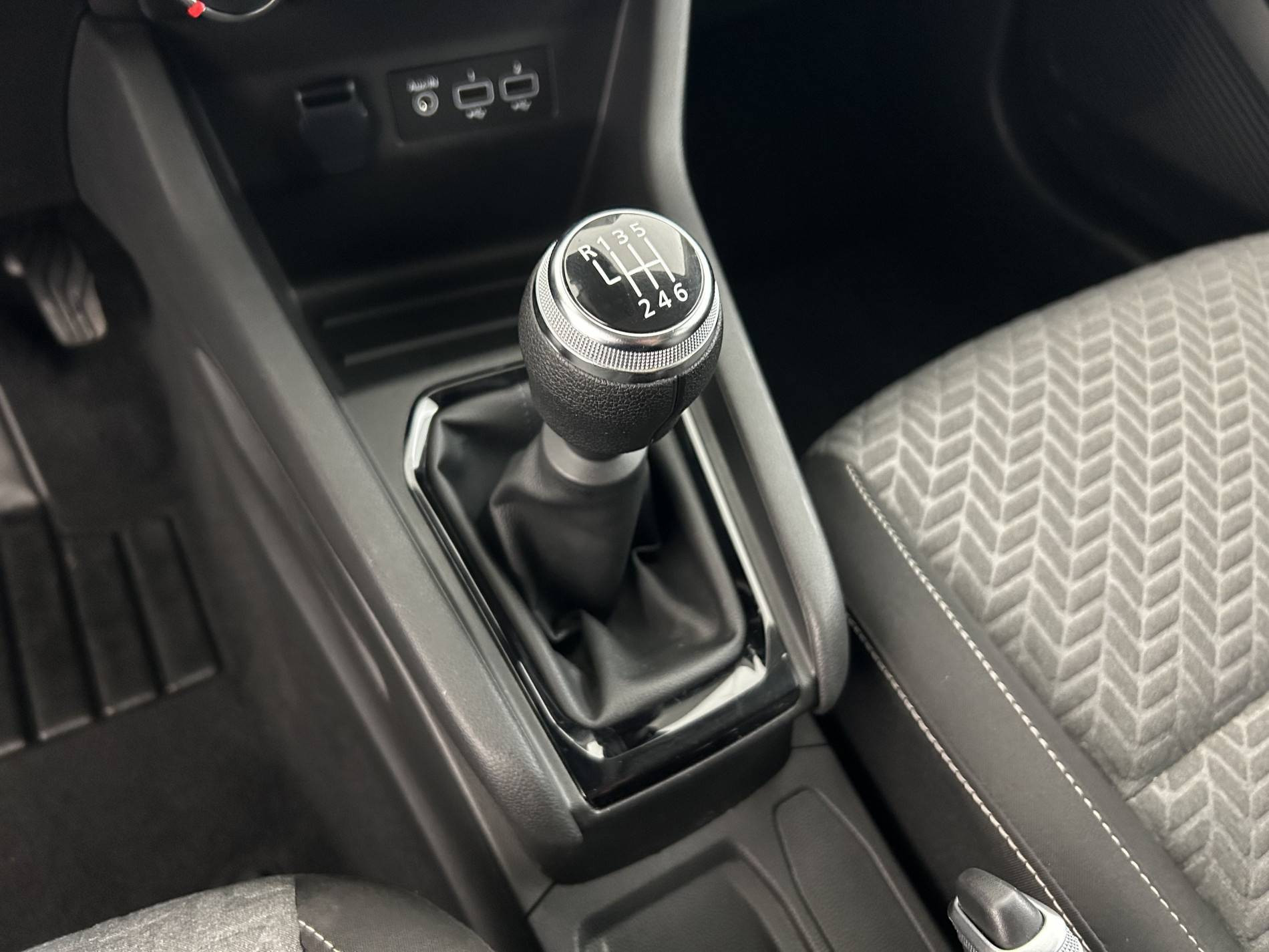 Vente en ligne Renault Clio 5 Clio Blue dCi 100 au prix de 14 690 €