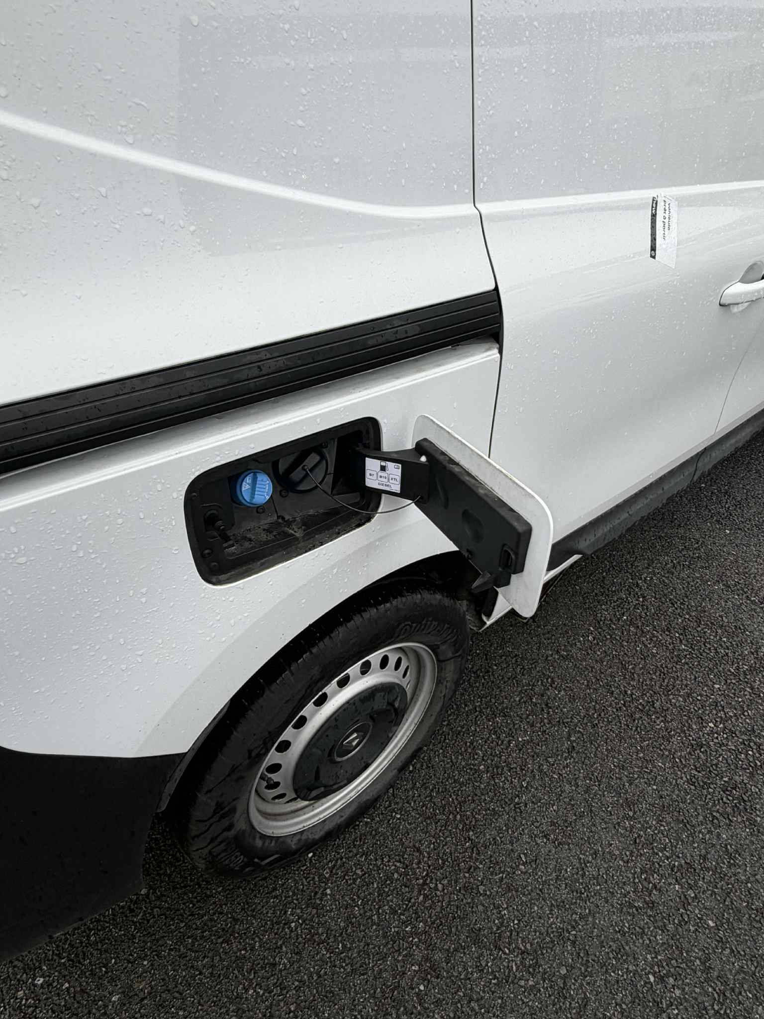 Vente en ligne Renault Kangoo Van  BLUE DCI 95 au prix de 18 890 €