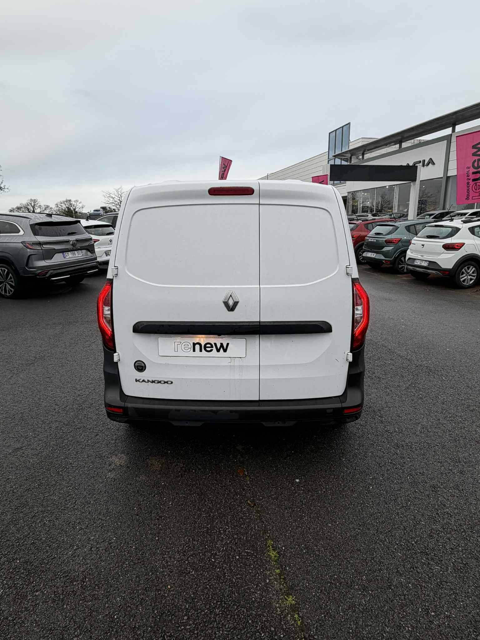 Vente en ligne Renault Kangoo Van  BLUE DCI 95 au prix de 18 890 €