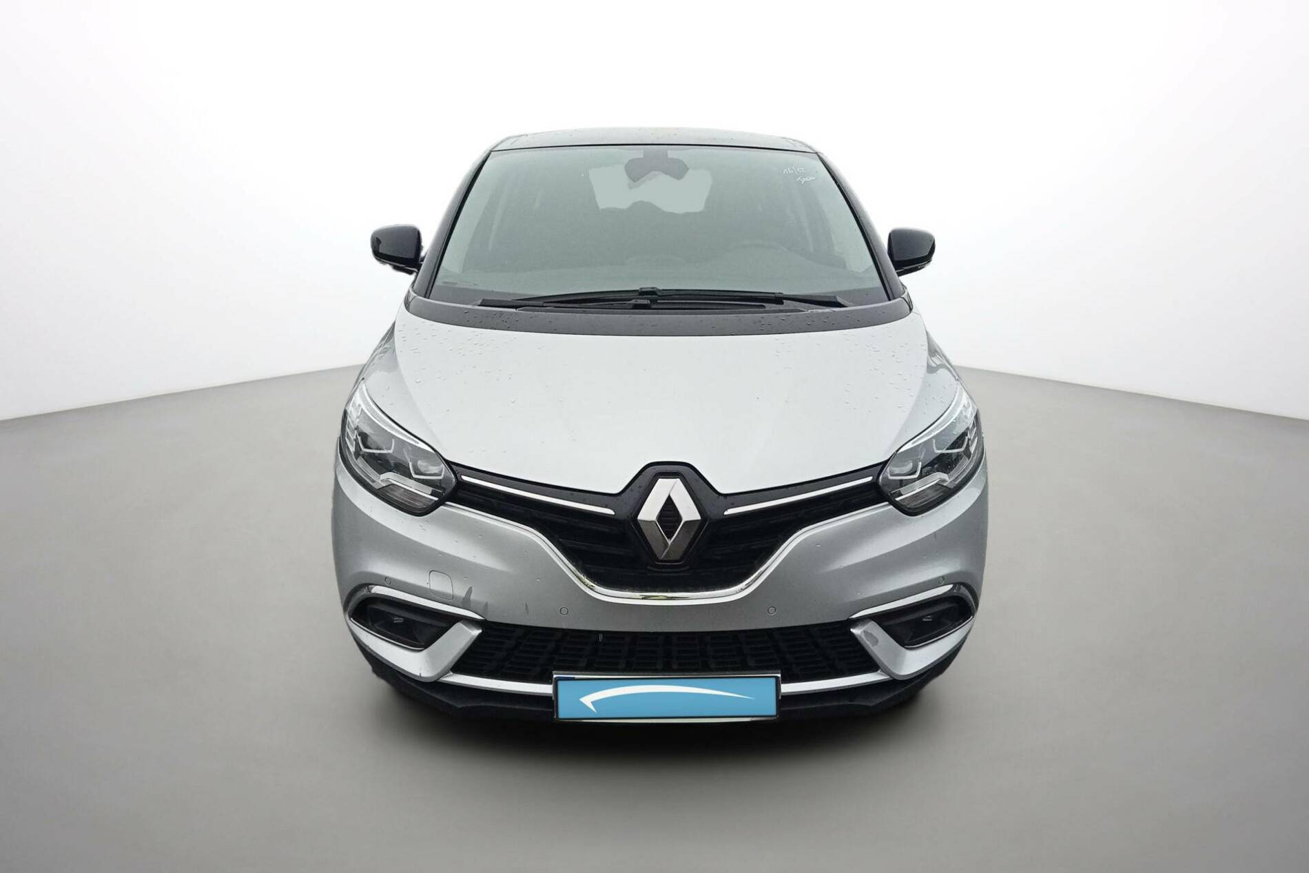 Vente en ligne Renault Grand Scenic 4 Grand Scenic TCe 140 EDC au prix de 24 890 €