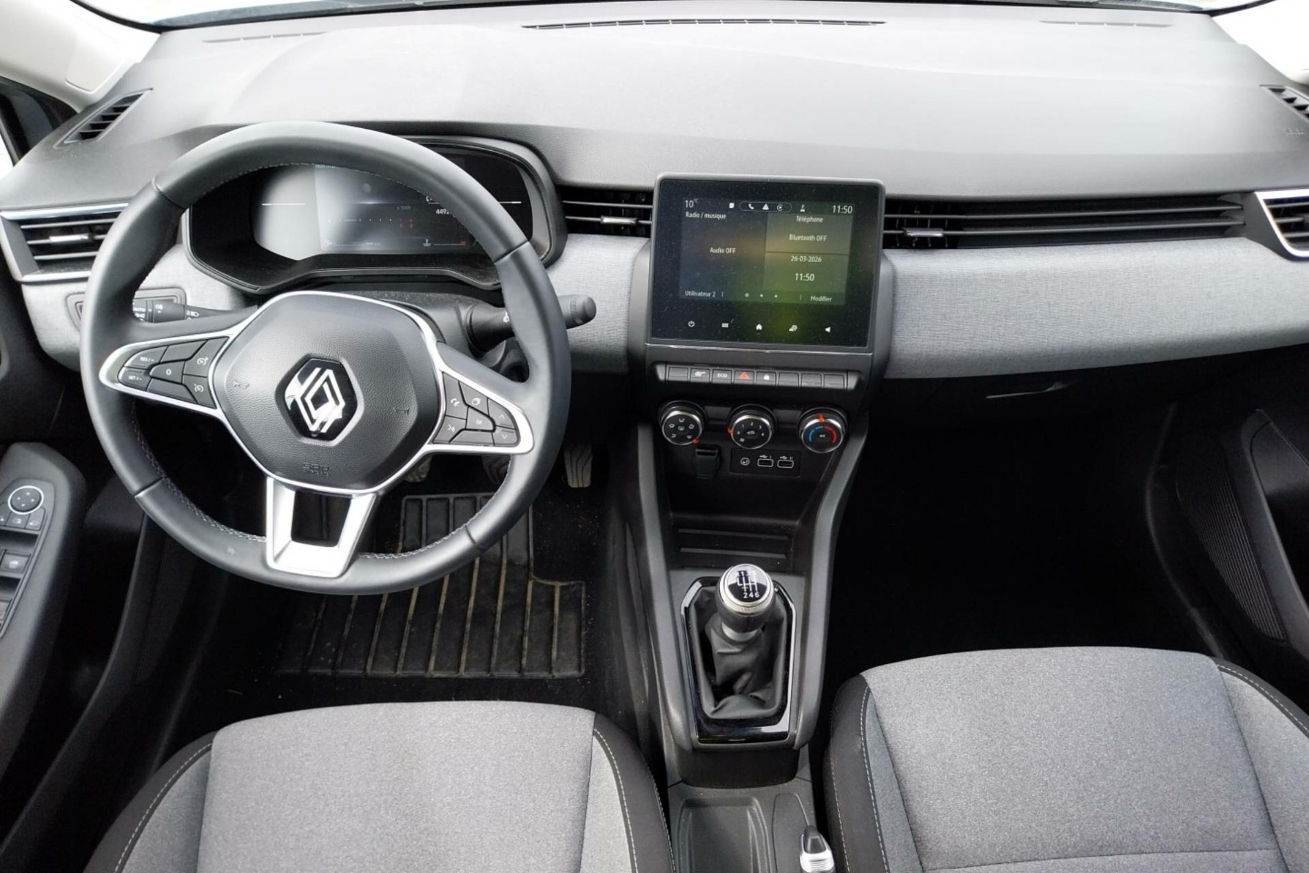 Vente en ligne Renault Clio 5 Clio TCe 90 au prix de 15 990 €