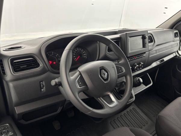 Vente en ligne Renault Master Fourgon MASTER FGN TRAC F3300 L1H2 BLUE DCI 135 au prix de 23 870 €