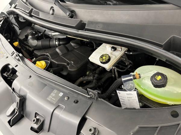 Vente en ligne Renault Master Fourgon MASTER FGN TRAC F3300 L1H2 BLUE DCI 135 au prix de 23 870 €