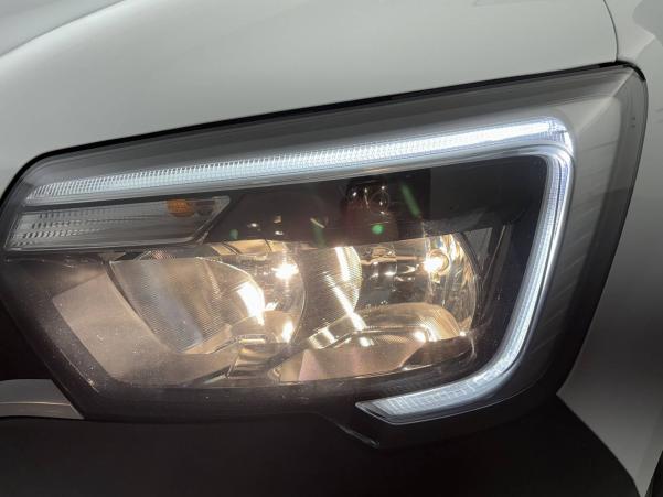 Vente en ligne Renault Master Fourgon MASTER FGN TRAC F3300 L1H2 BLUE DCI 135 au prix de 23 870 €