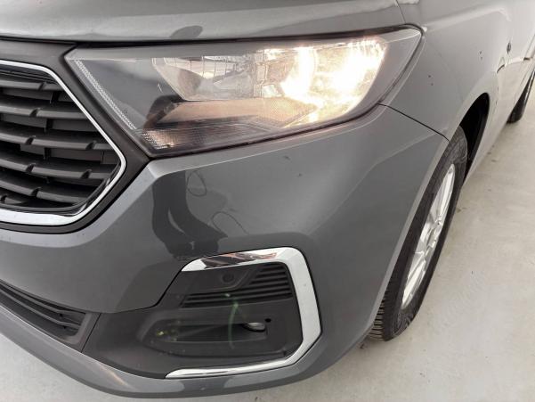 Vente en ligne Ford Grand Tourneo Connect  2.0 EcoBlue 122 BVM6 au prix de 26 970 €