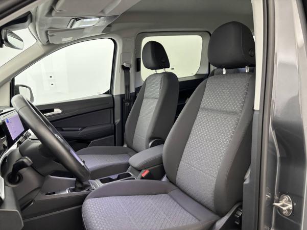 Vente en ligne Ford Grand Tourneo Connect  2.0 EcoBlue 122 BVM6 au prix de 26 970 €