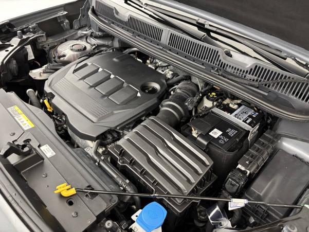 Vente en ligne Ford Grand Tourneo Connect  2.0 EcoBlue 122 BVM6 au prix de 26 970 €