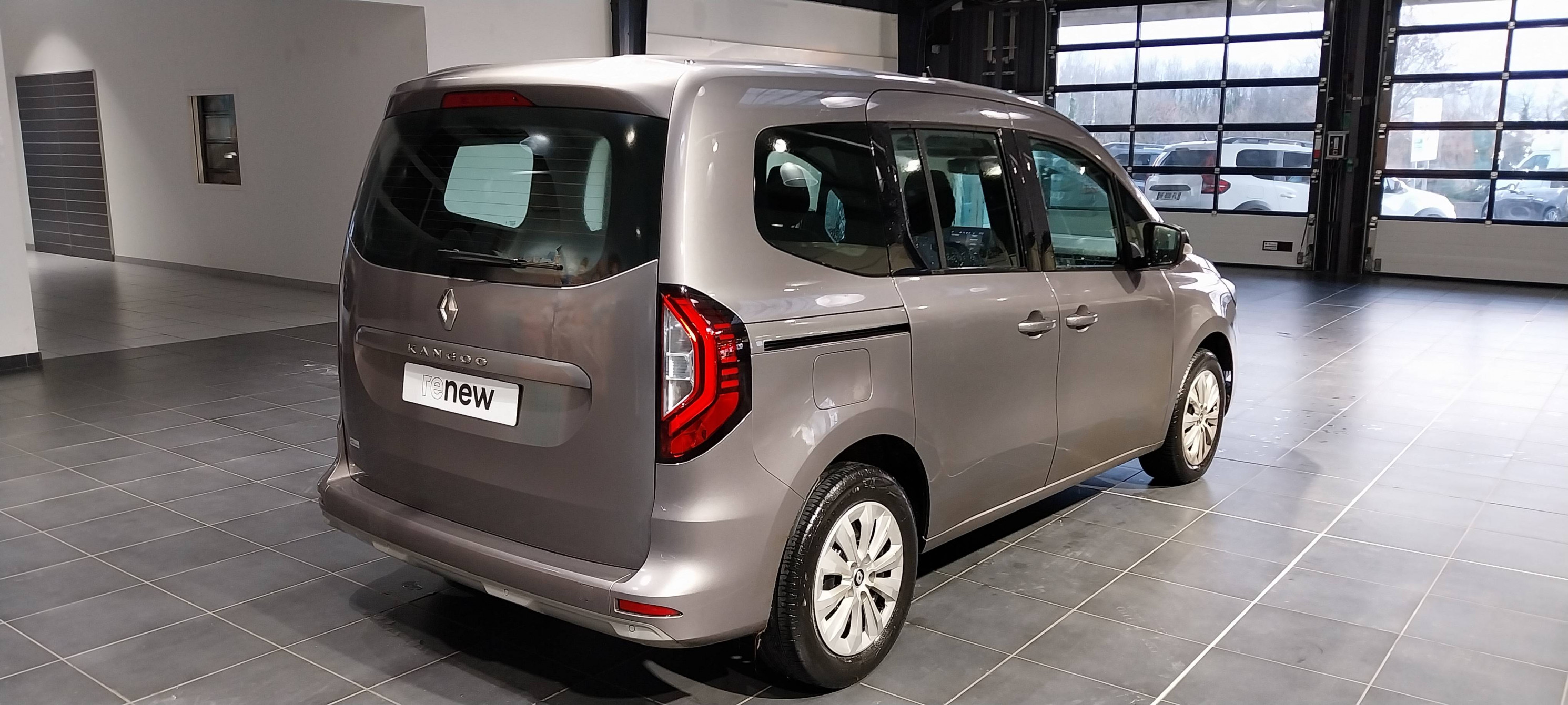 Vente en ligne Renault Kangoo  Blue dCi 95 au prix de 22 890 €