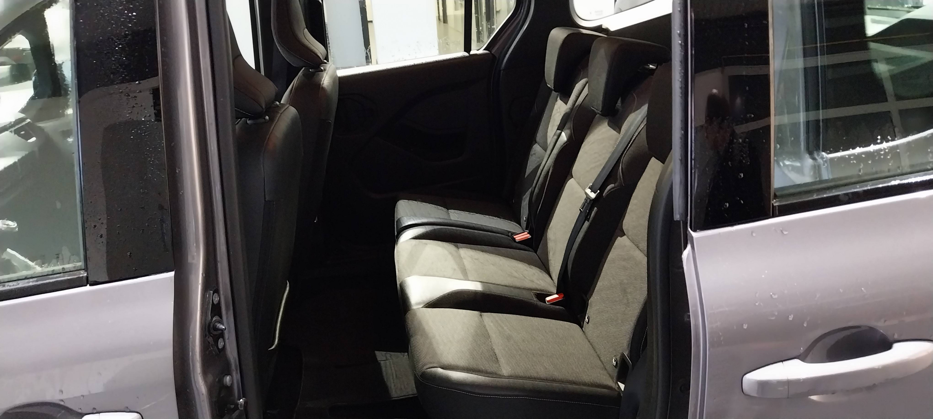 Vente en ligne Renault Kangoo  Blue dCi 95 au prix de 22 890 €