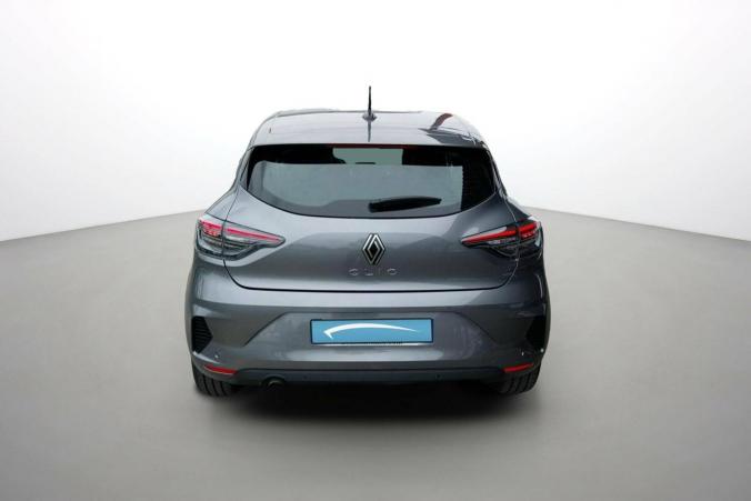 Vente en ligne Renault Clio 5 Clio TCe 90 au prix de 16 570 €