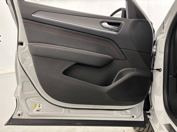 Vente en ligne Renault Arkana  TCe 140 EDC FAP - 21B au prix de 21 770 €