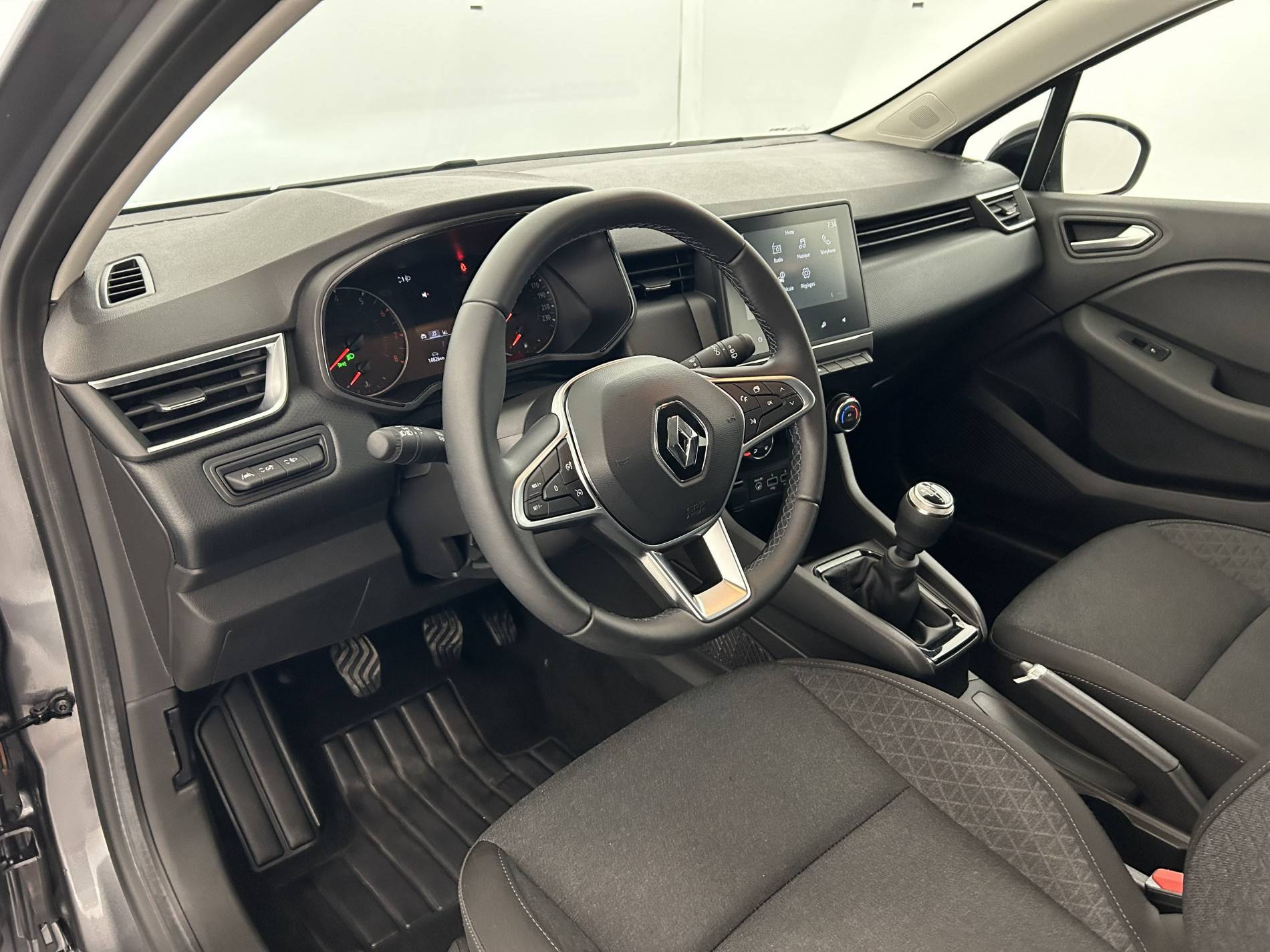 Vente en ligne Renault Clio 5 Clio TCe 90 au prix de 14 990 €