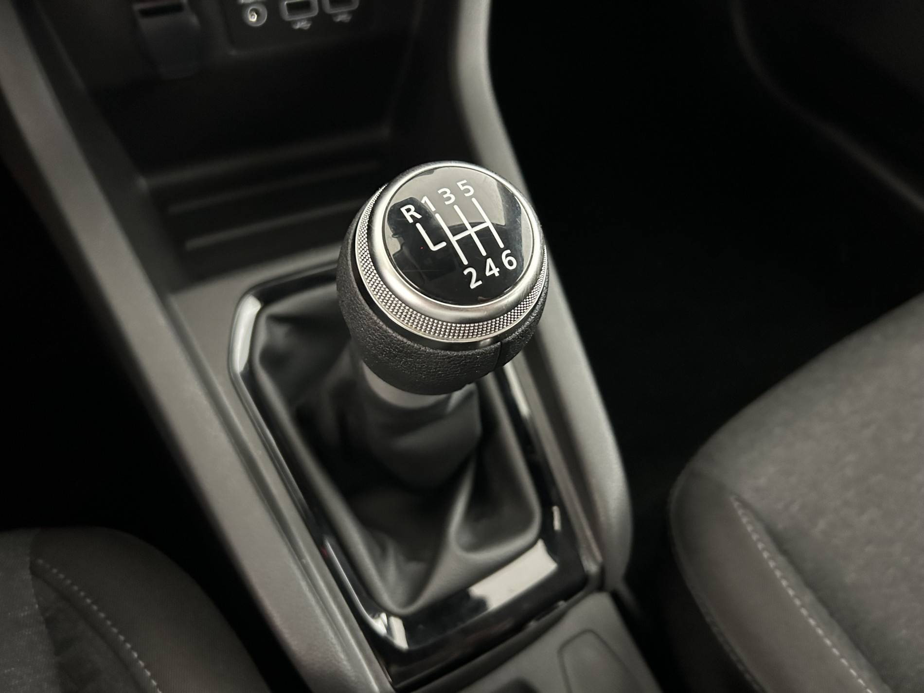 Vente en ligne Renault Clio 5 Clio TCe 90 au prix de 14 990 €