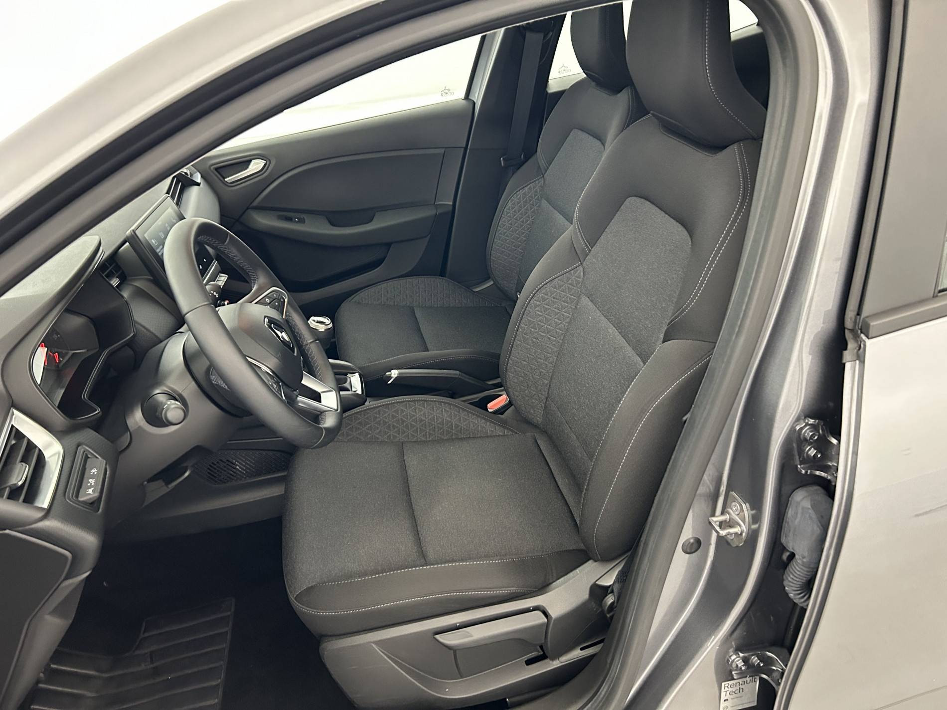 Vente en ligne Renault Clio 5 Clio TCe 90 au prix de 14 990 €