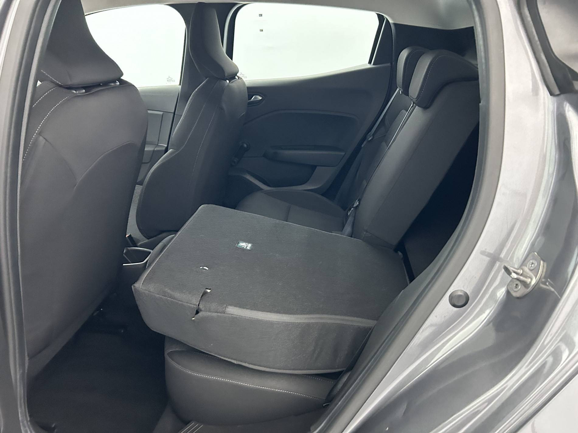 Vente en ligne Renault Clio 5 Clio TCe 90 au prix de 13 990 €