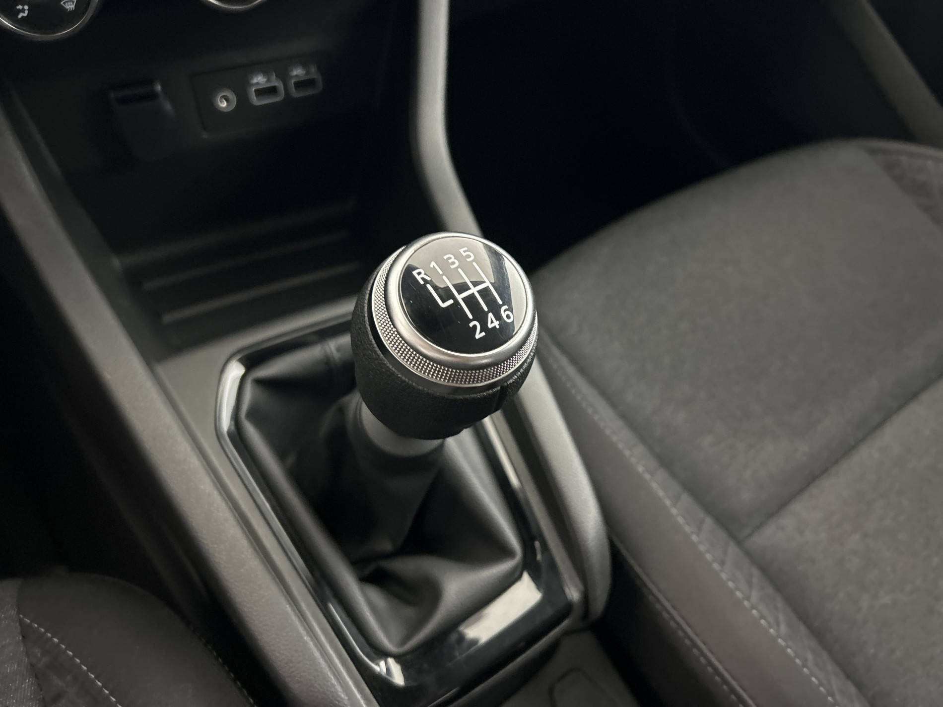 Vente en ligne Renault Clio 5 Clio TCe 90 au prix de 13 990 €