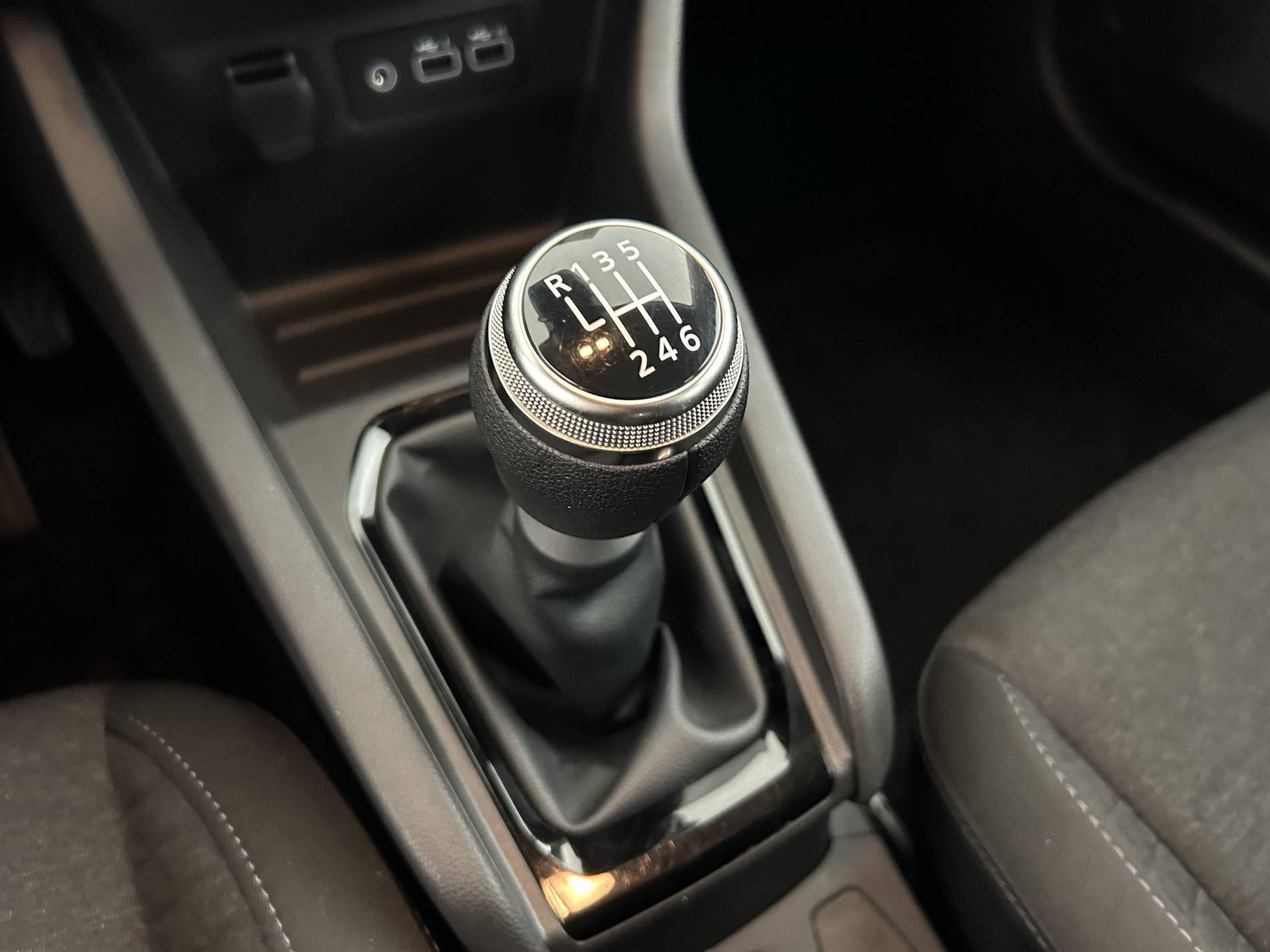 Vente en ligne Renault Clio 5 Clio TCe 90 au prix de 13 990 €