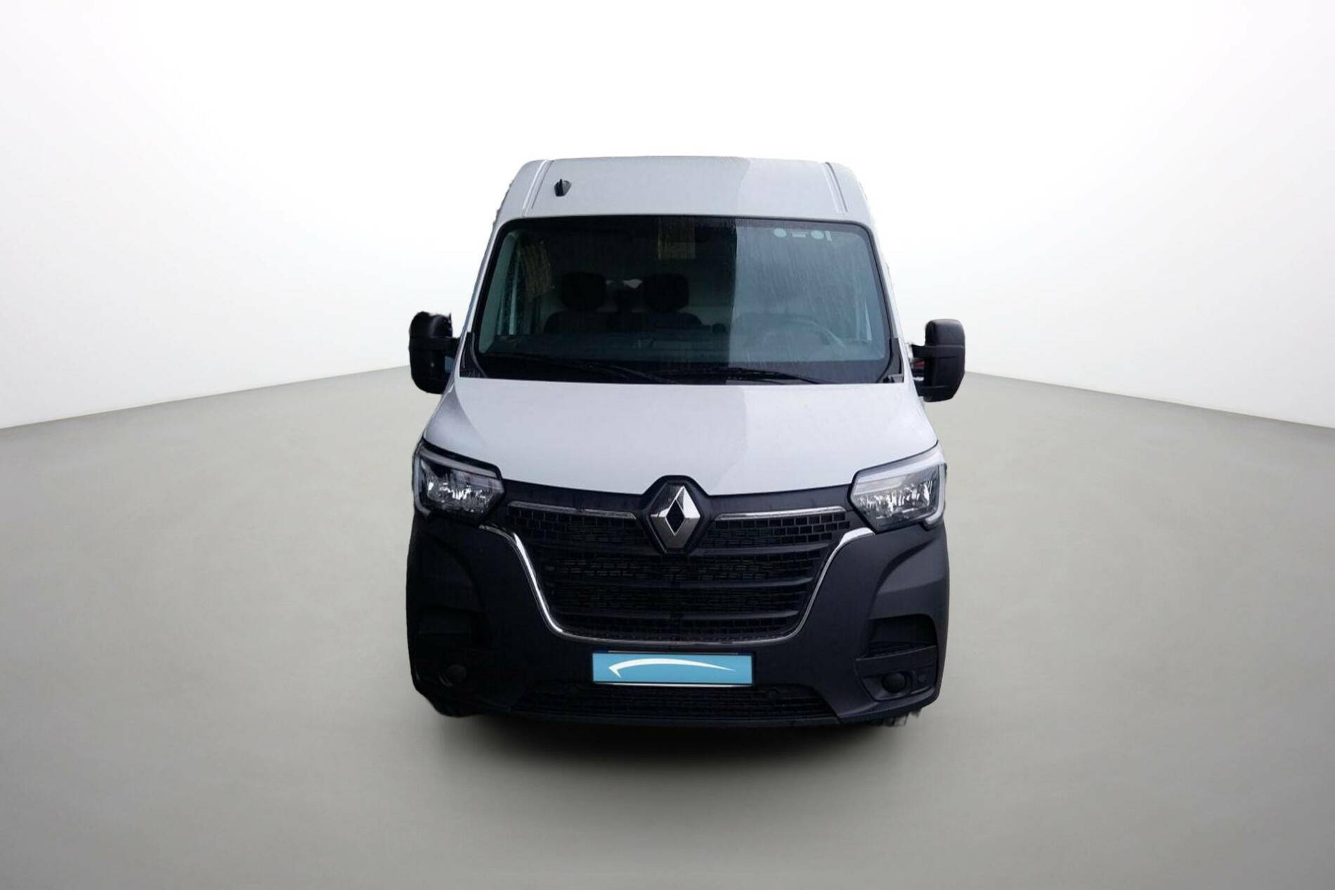 Vente en ligne Renault Master Fourgon MASTER FGN TRAC F3500 L2H2 BLUE DCI 135 au prix de 29 990 €