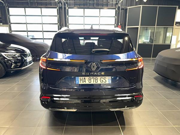 Vente en ligne Renault Espace Espace E-Tech full hybrid 200 5pl au prix de 40 990 €