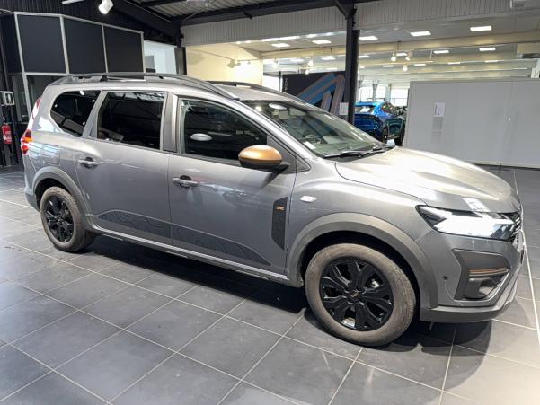 Vente en ligne Dacia Jogger  Hybrid 140 7 places au prix de 25 570 €