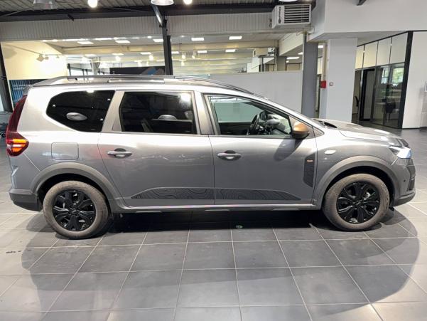 Vente en ligne Dacia Jogger  Hybrid 140 7 places au prix de 25 570 €