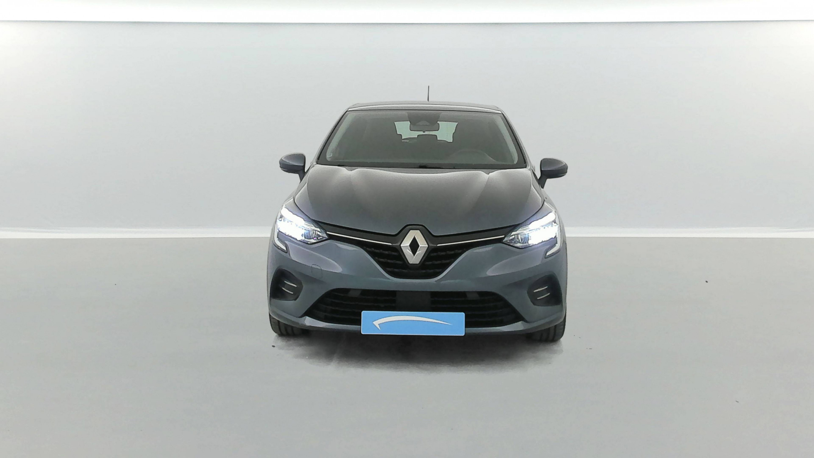Vente en ligne Renault Clio 5 Clio E-Tech 140 - 21N au prix de 16 690 €