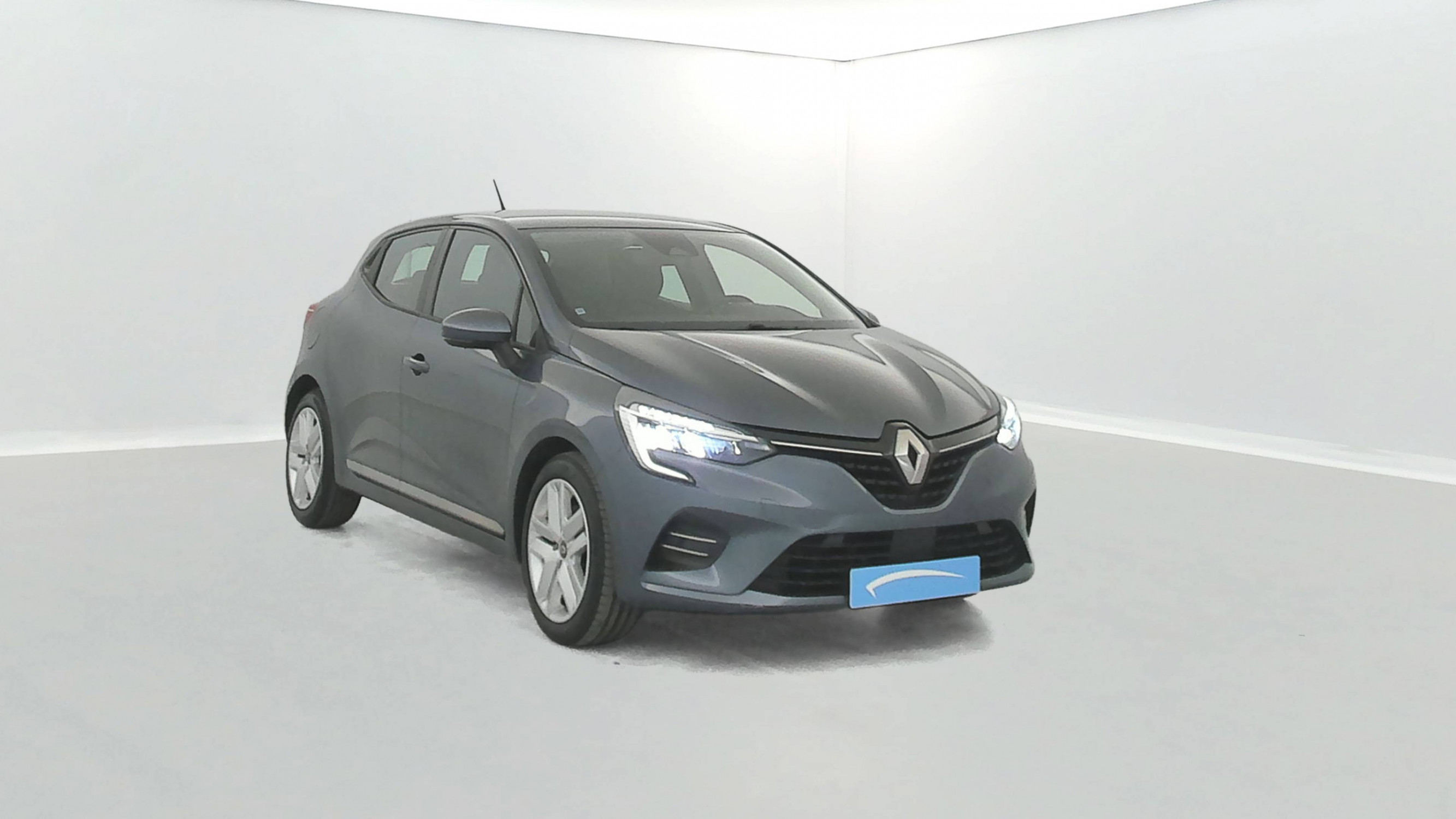 Vente en ligne Renault Clio 5 Clio E-Tech 140 - 21N au prix de 16 690 €