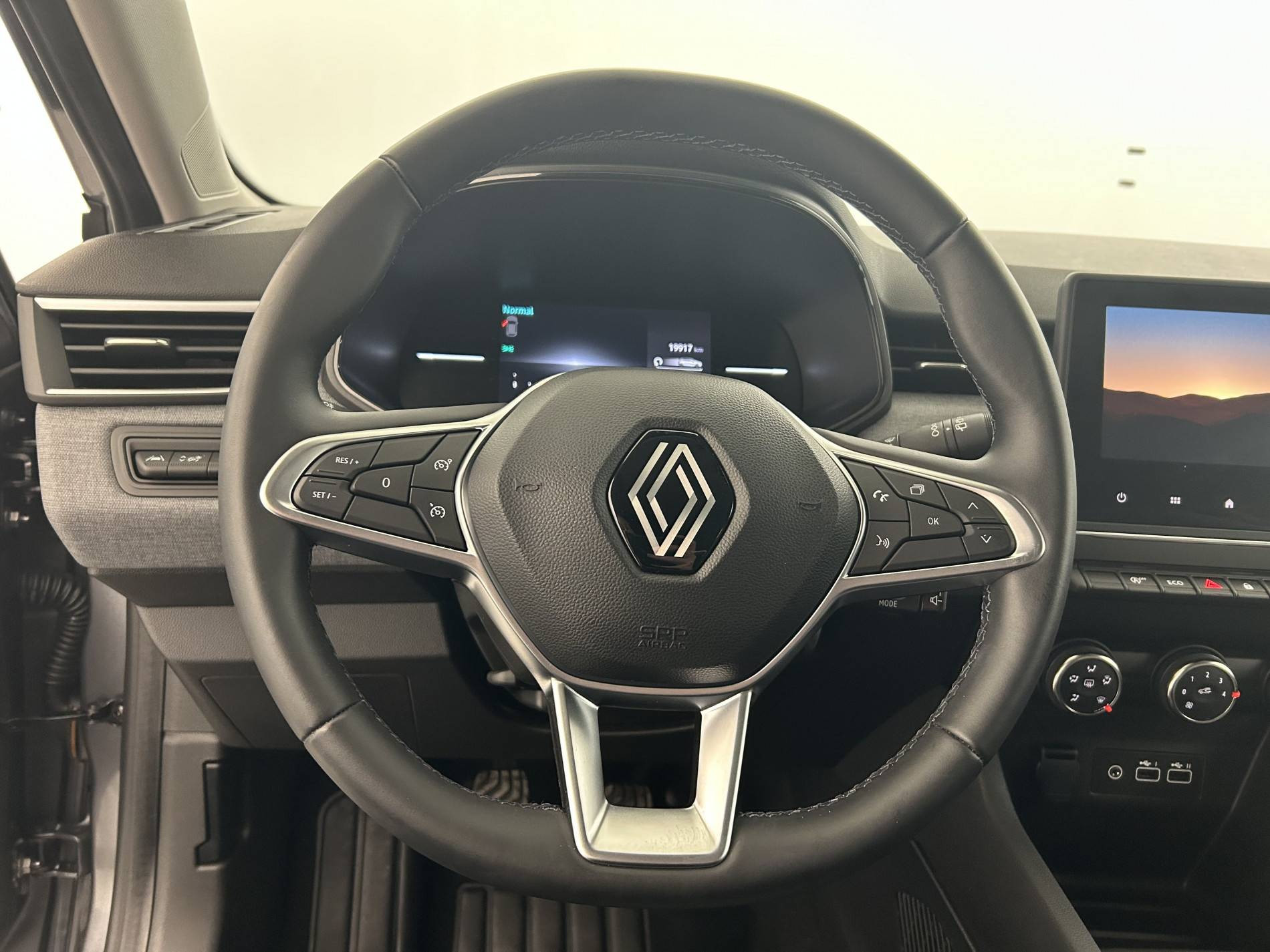 Vente en ligne Renault Clio 5 Clio TCe 90 au prix de 16 490 €