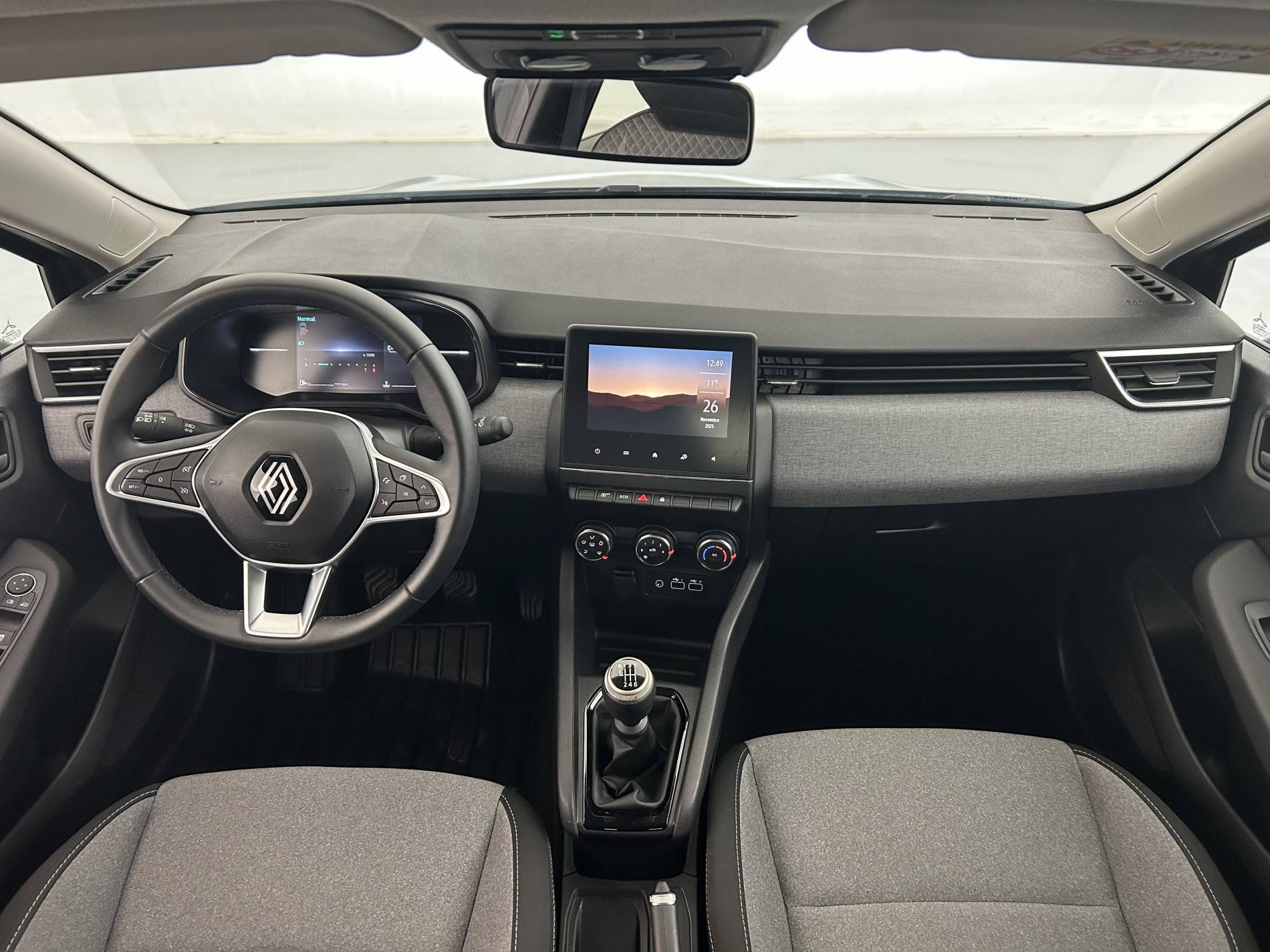 Vente en ligne Renault Clio 5 Clio TCe 90 au prix de 16 490 €