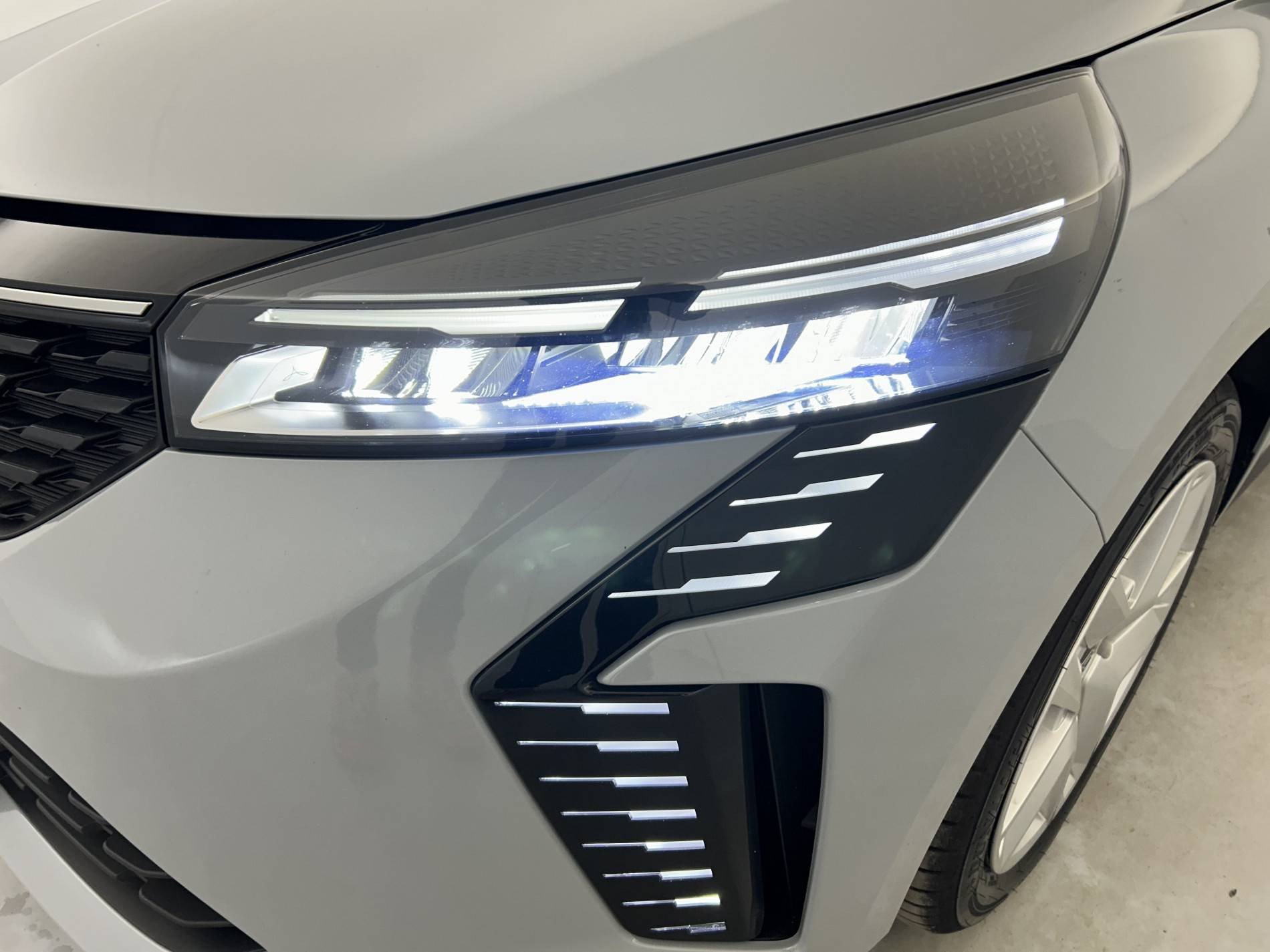 Vente en ligne Renault Clio 5 Clio E-Tech full hybrid 145 ch GSR2 au prix de 20 890 €