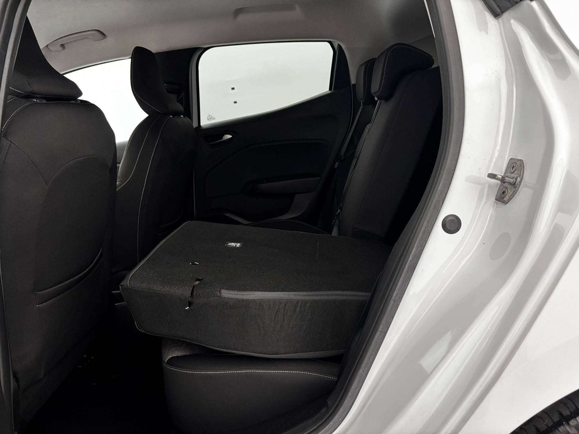 Vente en ligne Renault Clio 5 Clio Blue dCi 100 au prix de 14 990 €