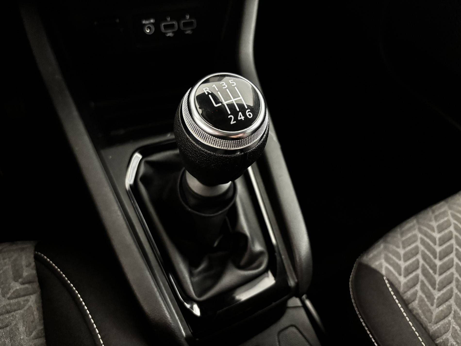 Vente en ligne Renault Clio 5 Clio Blue dCi 100 au prix de 14 990 €