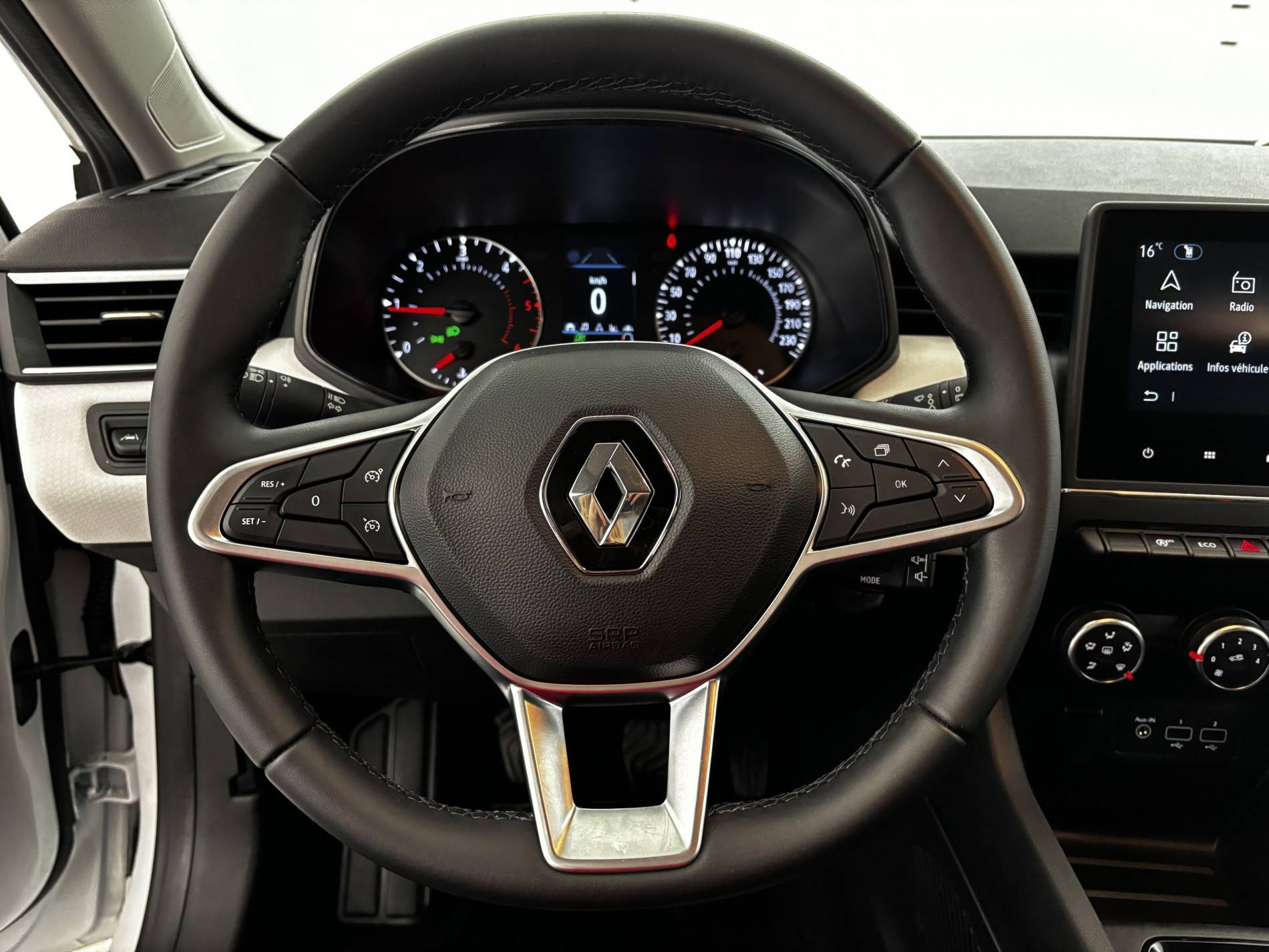 Vente en ligne Renault Clio 5 Clio Blue dCi 100 au prix de 14 990 €