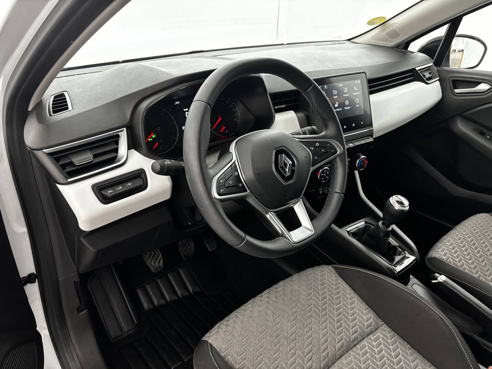 Vente en ligne Renault Clio 5 Clio Blue dCi 100 au prix de 14 990 €