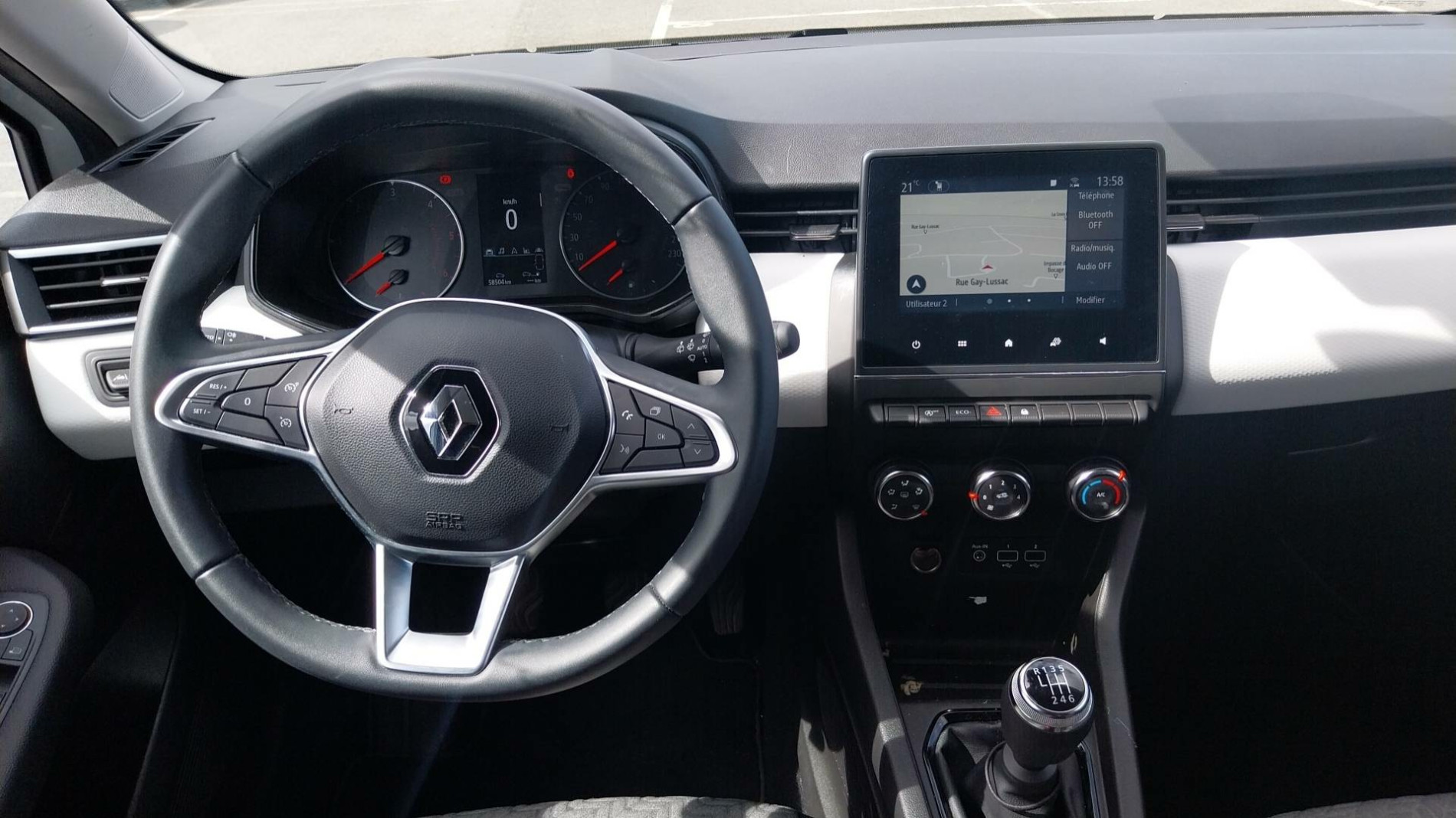 Vente en ligne Renault Clio 5 Clio Blue dCi 100 au prix de 14 990 €