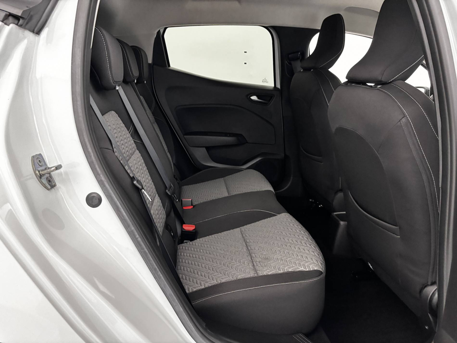 Vente en ligne Renault Clio 5 Clio Blue dCi 100 au prix de 14 990 €